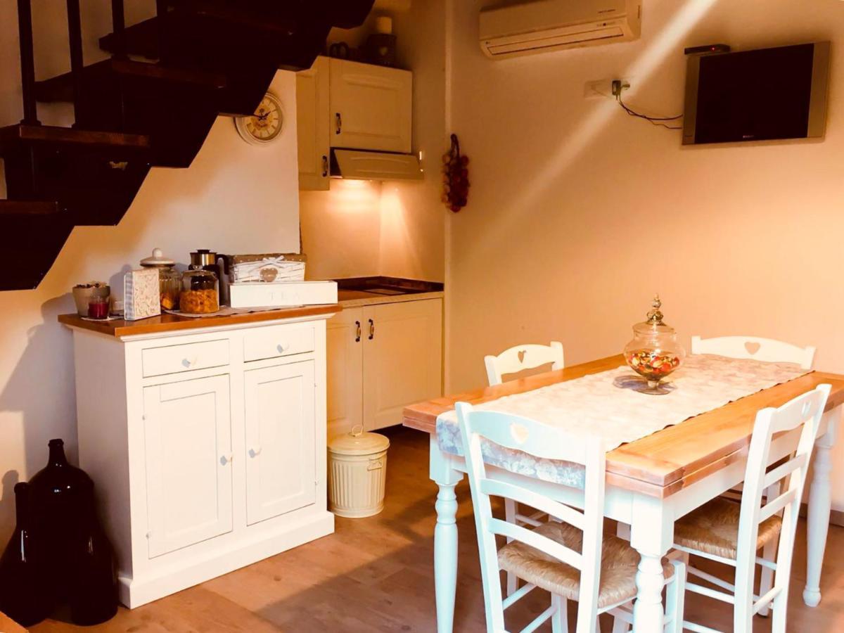 Maison Del Borgo Колле-ди-Валь-д'Эльса Экстерьер фото