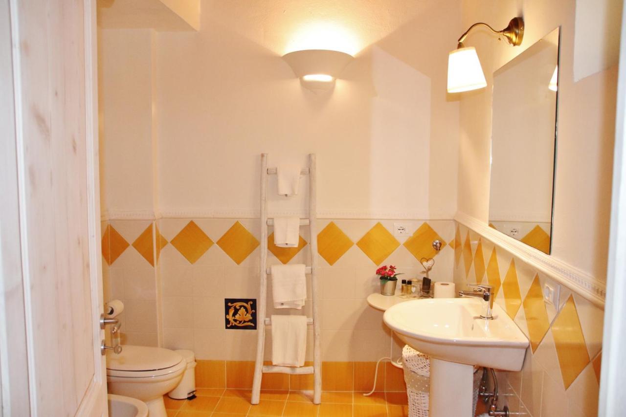 Maison Del Borgo Колле-ди-Валь-д'Эльса Экстерьер фото